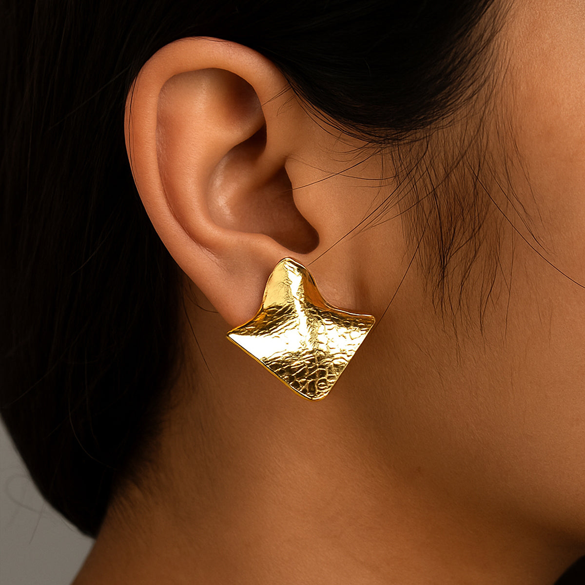 Square chunky earrings